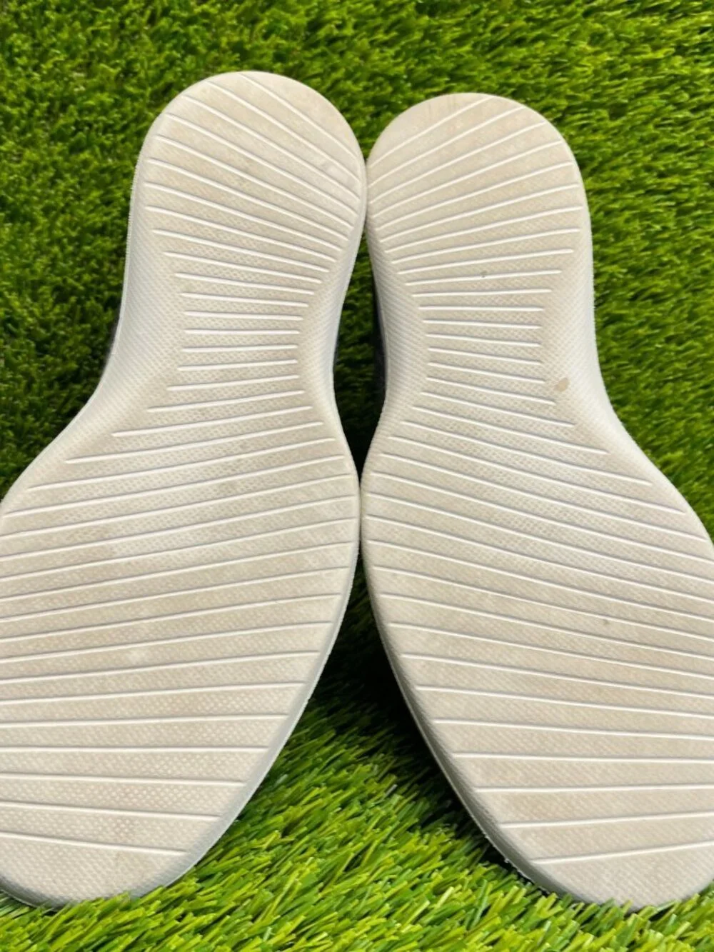 Allbirds‎ Wool Runners Womens Size 9 Gray White Athletic Walking Shoes Sneakers